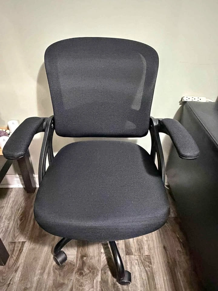 Moving Sale. Study Table and Chair
