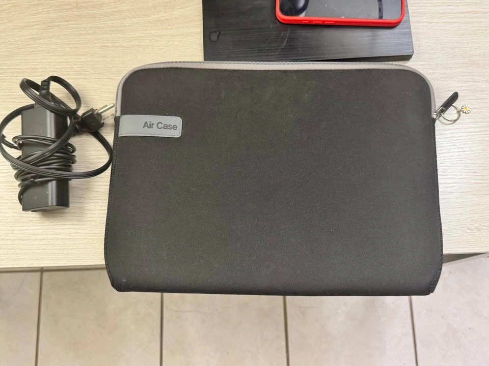 Dell Inspiron 13 Laptop – Excellent Condition - photo 4