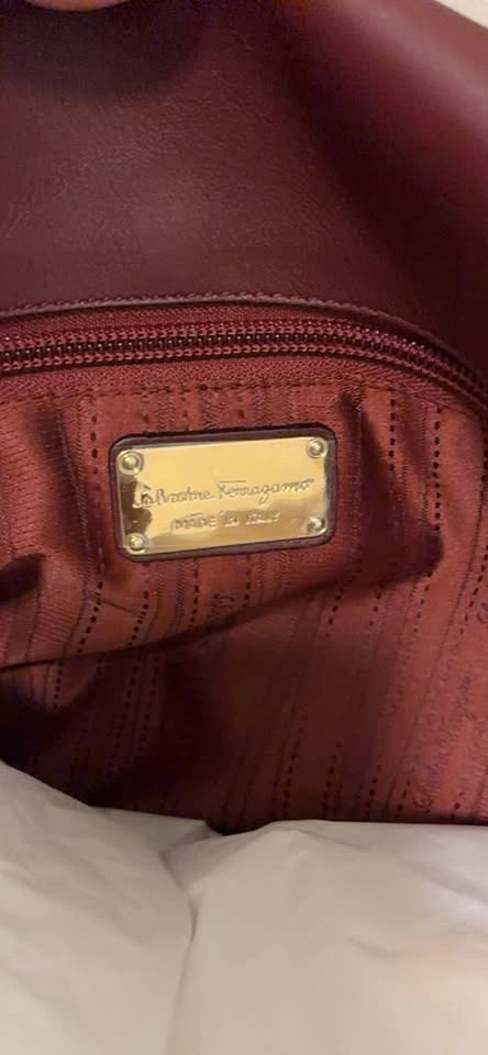 Maroon Handbag with Gold Chain Strap - photo 2