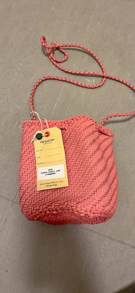 Dragon Diffusion Pompon Double Jump Strawberry Bag