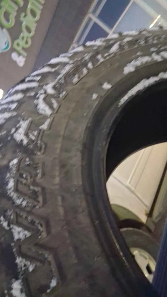 4 WRANGLER GOODYEAR 255/75R17 $140 TOTAL INC.4 TIRES M+S - photo 2