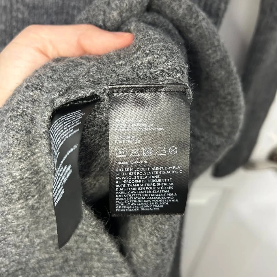 H&M Grey Knit Sweater Dress – Long Sleeve, Size XS - photo 5