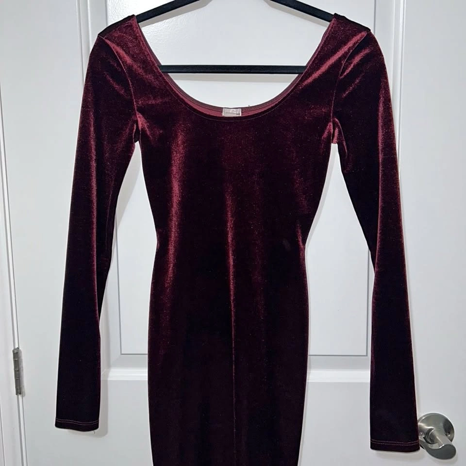Garage Burgundy Velvet Bodycon Dress – Long Sleeve, Size XS