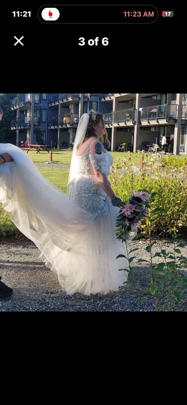 Sophia Tolli Wedding Dress Size 16 + Cathedral Veil - photo 3