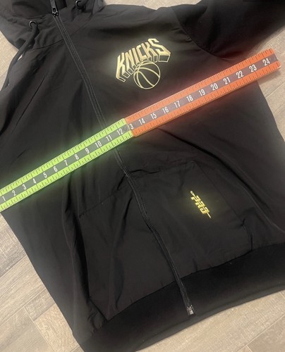 New York Knicks Gold Black Bomber Jacket Pro Standard - photo 5