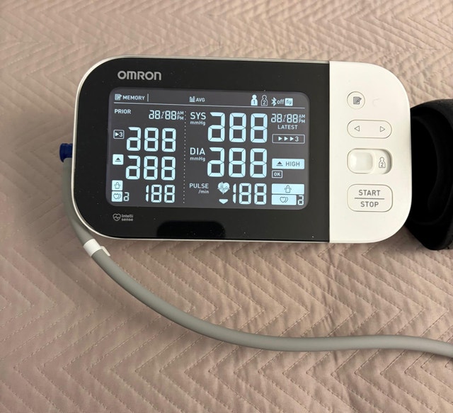 Selling Omron Blood Pressure Monitor - photo 3
