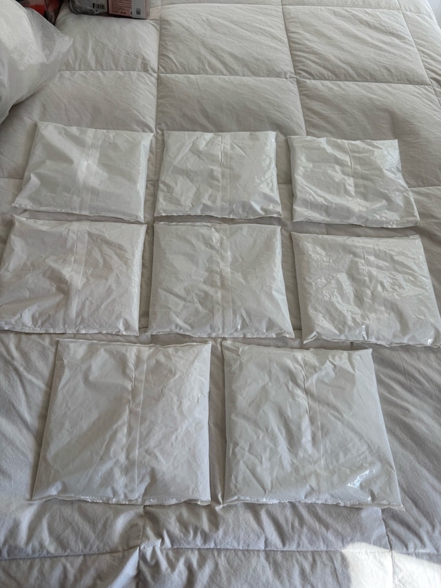 8 Brand New Ice Packs - perfect to have on hand for School Lunch - photo 3