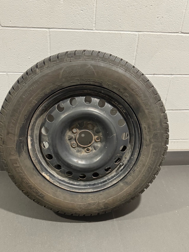 235/35 R 17 M&S Winter Tire on Rim - photo 2