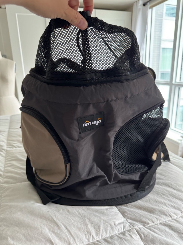 Brand New NATUYA Front Pet Carrier for Small Dogs or Cats - photo 5