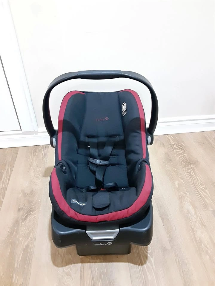 Infant Car Seat - Safety 1st Click Connect Red/Black