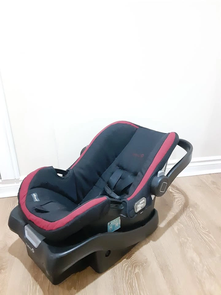 Infant Car Seat - Safety 1st Click Connect Red/Black - photo 5