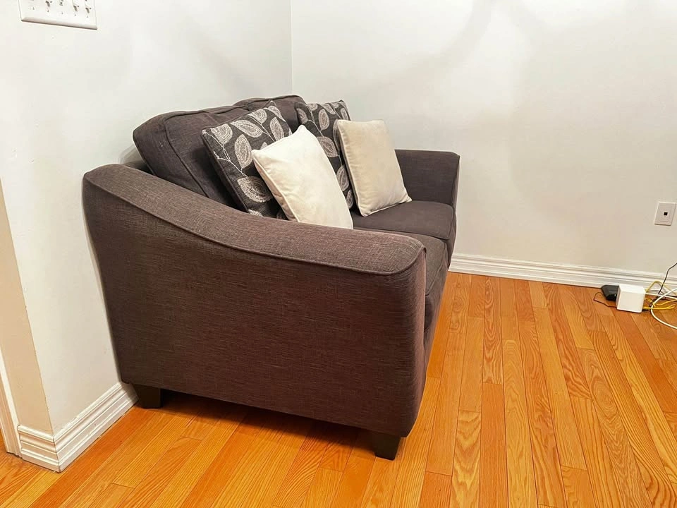 Dark brown LoveSeat (Brick) - photo 3