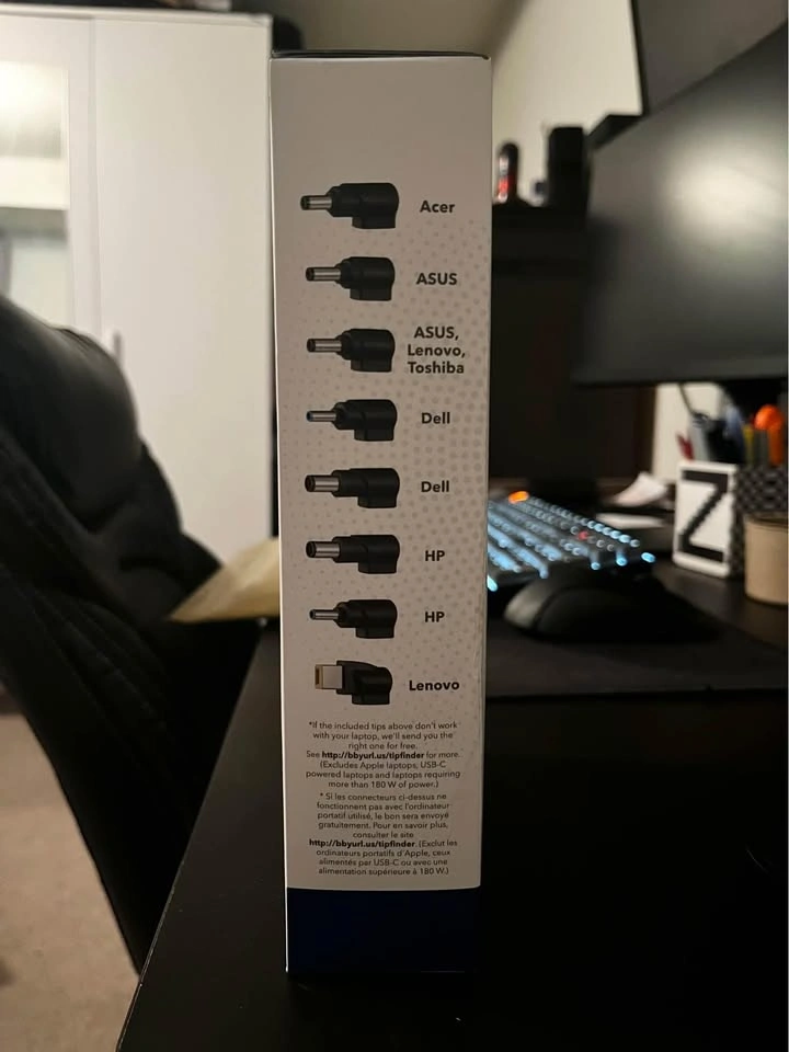 Never used: Universal Laptop Charger - photo 2