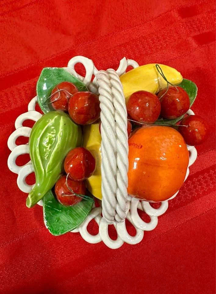 Vintage Italian Ceramic Fruit Basket - photo 2