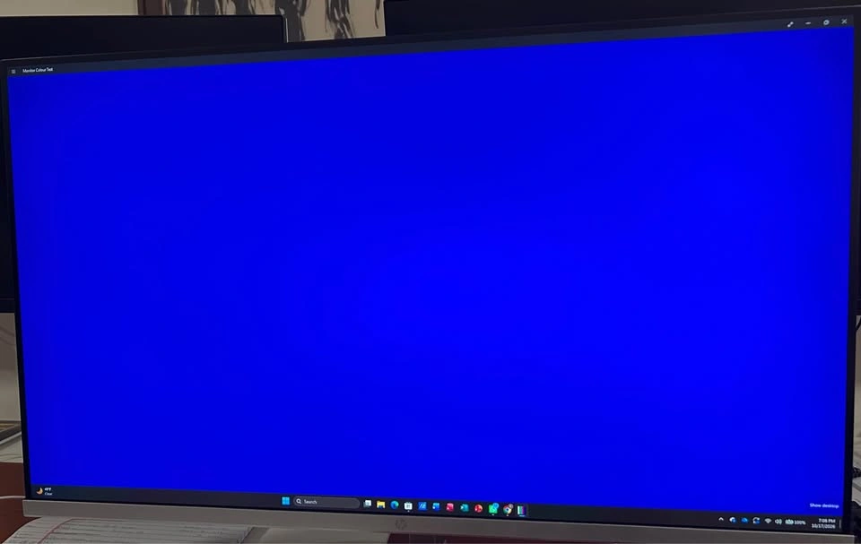 HP 27” QHD Monitor – Excellent Condition – Low Blue Light - photo 4