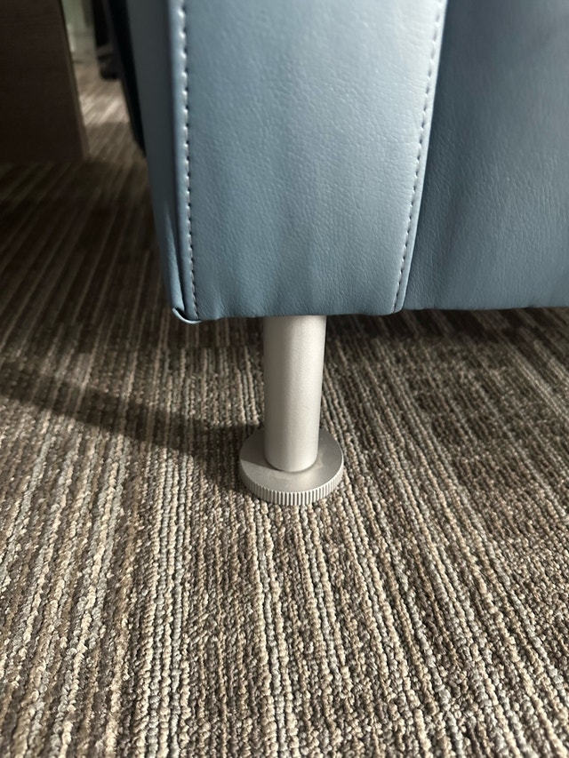 HON Lounge Chair - photo 3