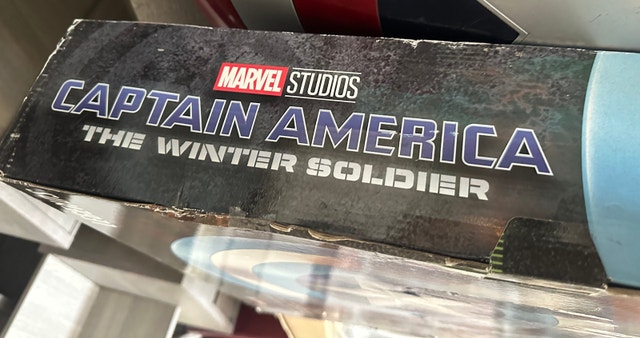 Hasbro Marvel Legends Captain America Stealth Shield
