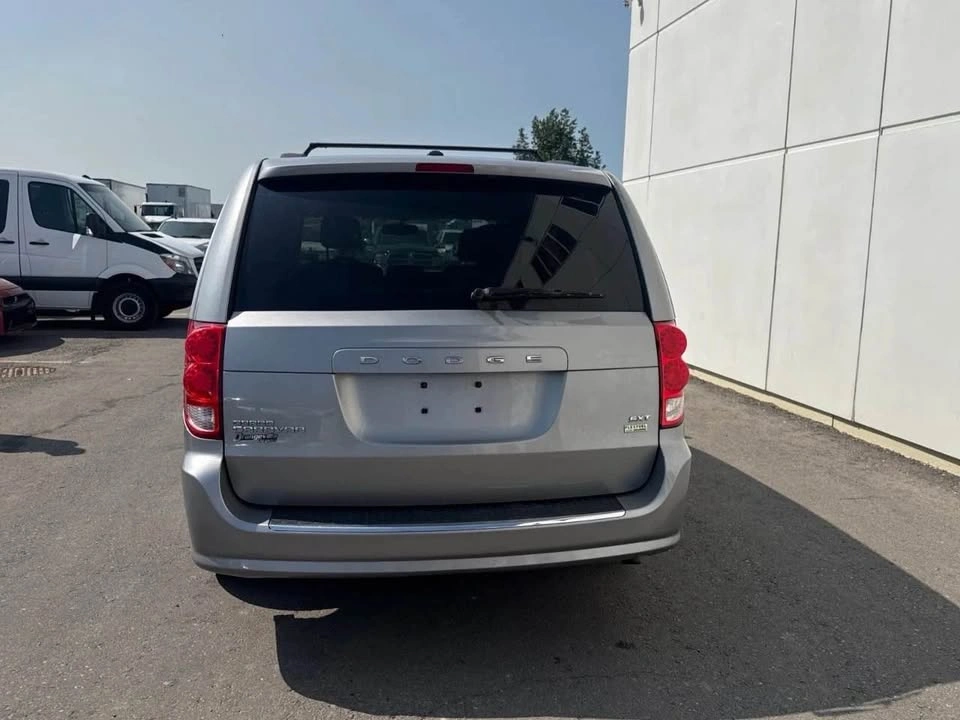 2018 Dodge Caravan - photo 4