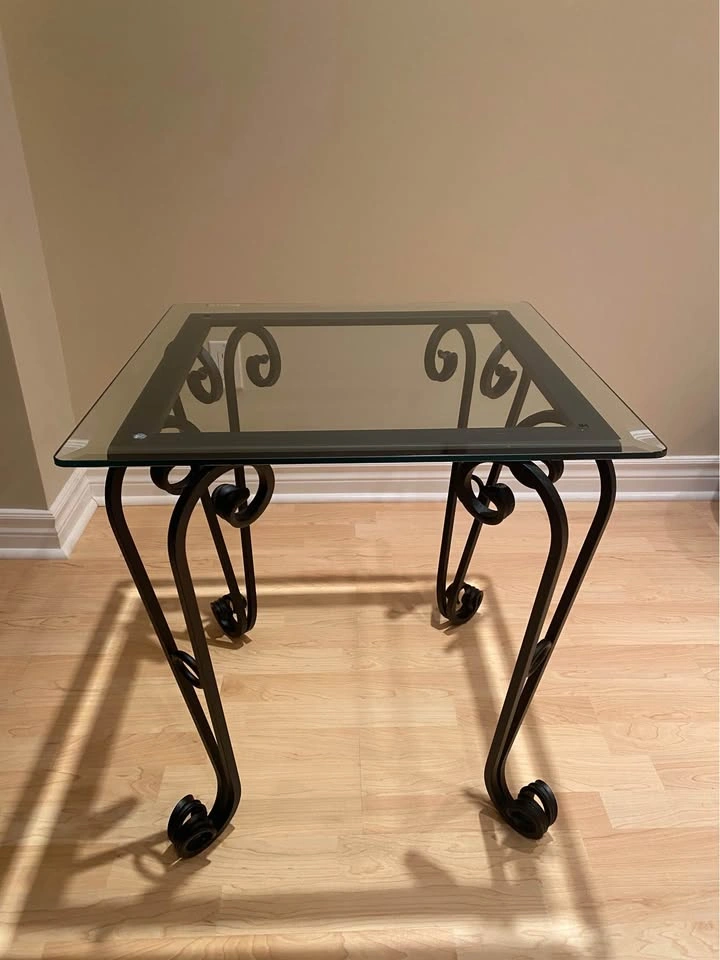 Coffee table and end table set - photo 4