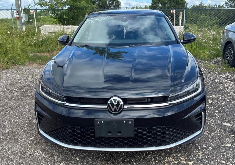 2025 Volkswagen Jetta - photo 2