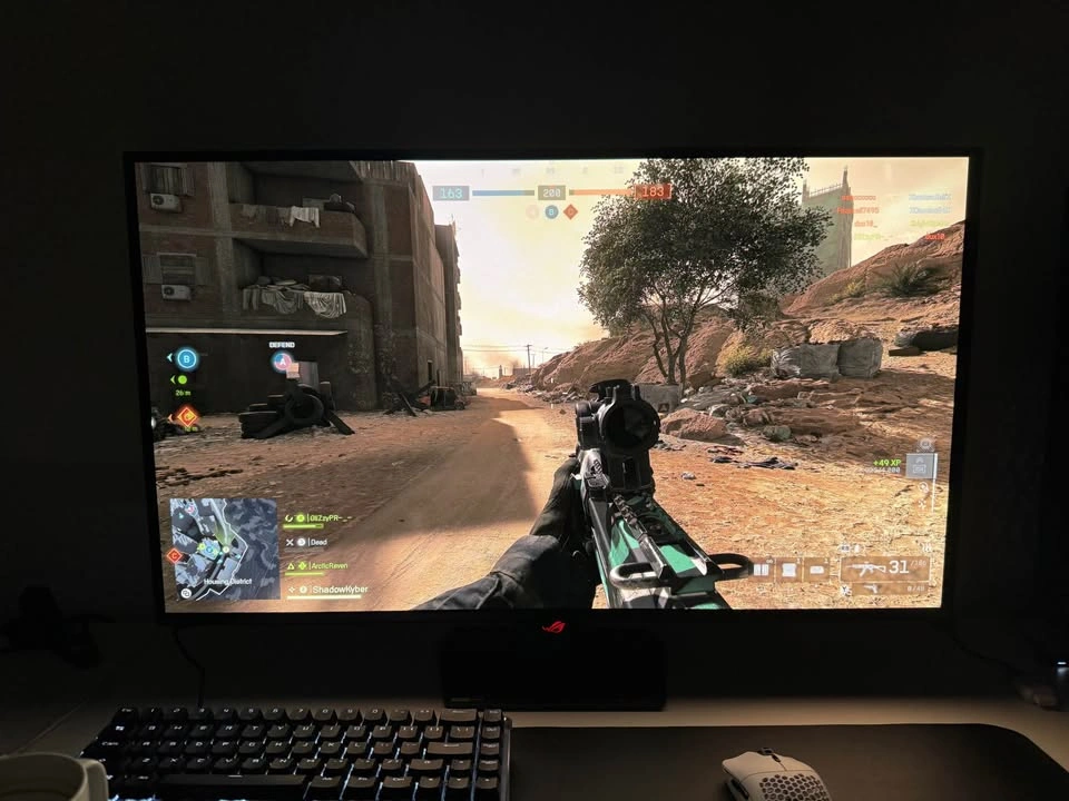 ROG Strix OLED XG32UCDS Monitor (4K, 32 Inch, 165hz, QD-OLED) - photo 3