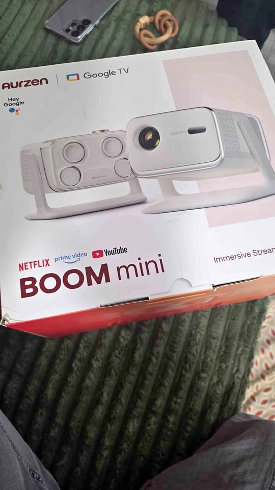Aurzen boom mini projector