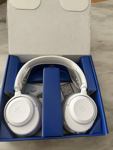 SteelSeries Arctis Nova Pro Wireless Headset