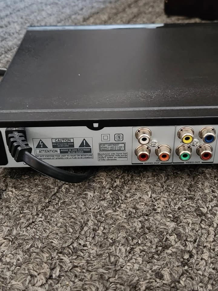 Toshiba DVD Player SD3300 working condition no remote - photo 2