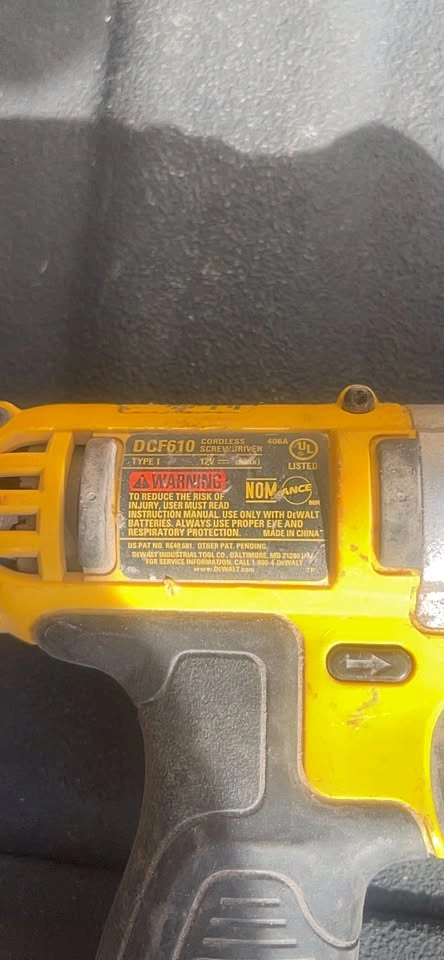 DEWALT Drill DCF610 - photo 2