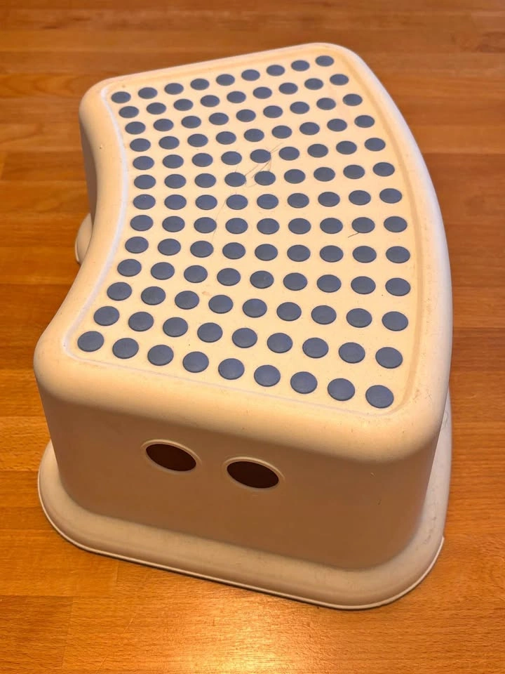 IKEA FÖRSIKTIG Children’s Step Stool - White / Blue