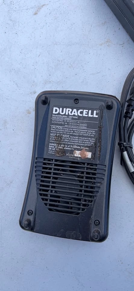 Duracell 15 Minute Charger with Power Adapter - photo 3