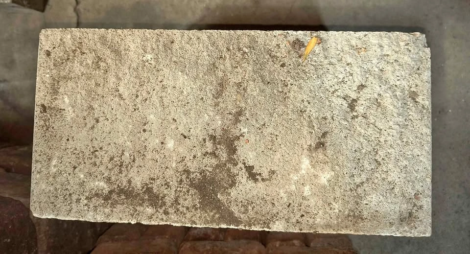 Textured concrete edging