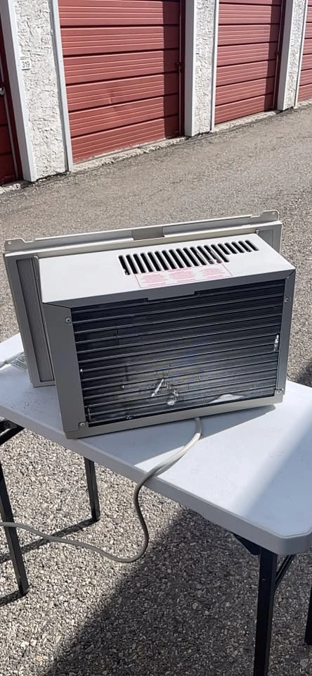 Danby Window Air Conditioner - photo 2