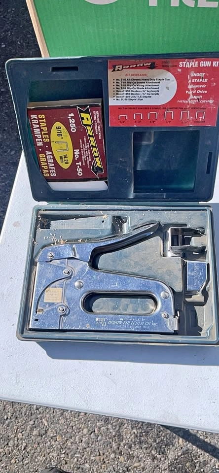 Arrow T-50 Staple Gun Kit