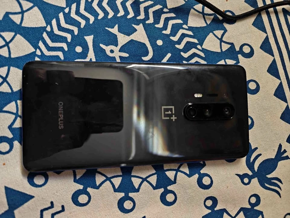 OnePlus 8 Pro - 256GB - Fair ( No box )