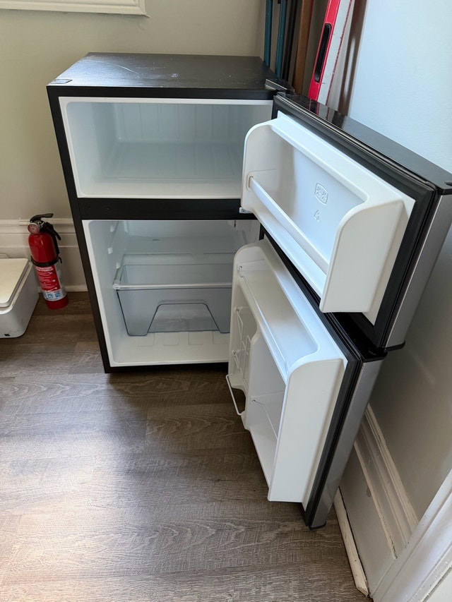 Brand New Small 3.1 Cubic Foot 2 Door Fridge with Freezer - photo 2