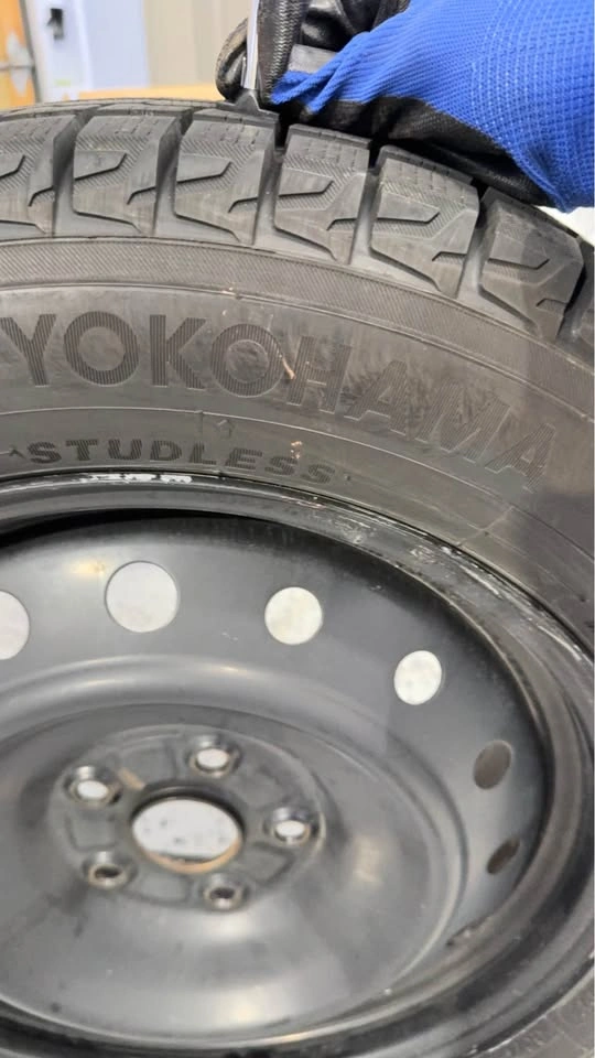 Yokohama Ice Guard G075 R17” winter tire + rims - photo 4