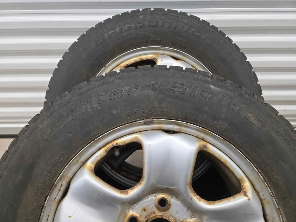 215/70/16 Winter Tires on Rims - photo 2