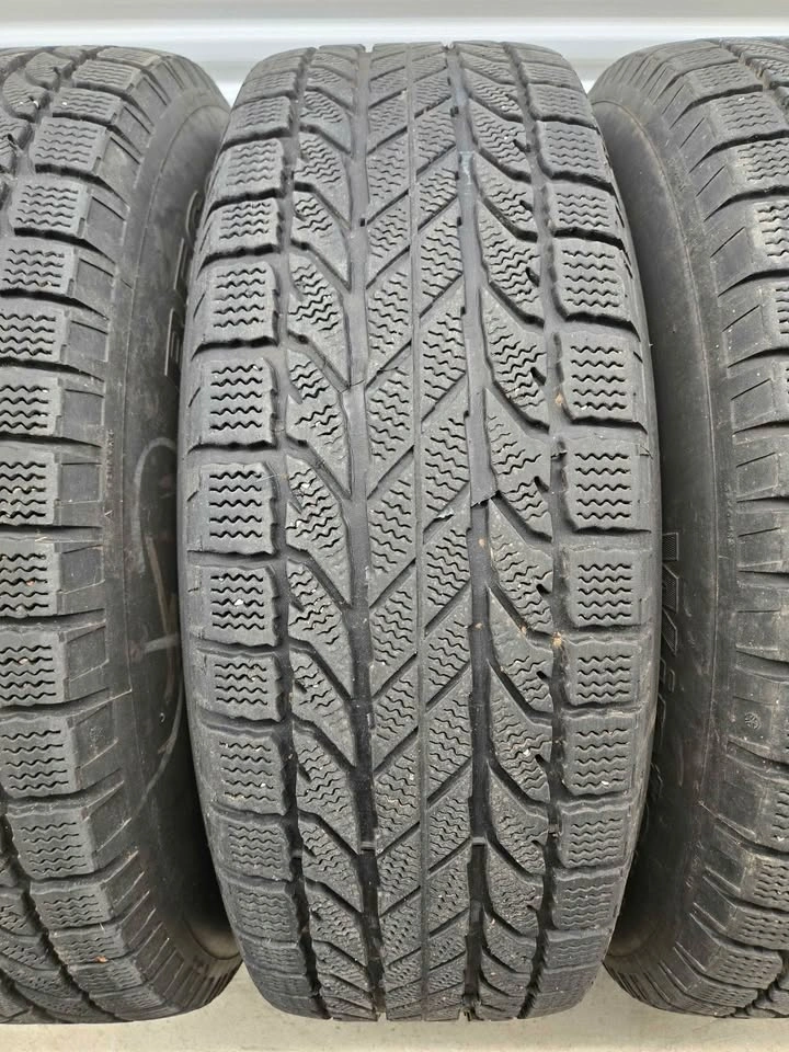 215/70/16 Winter Tires on Rims - photo 5