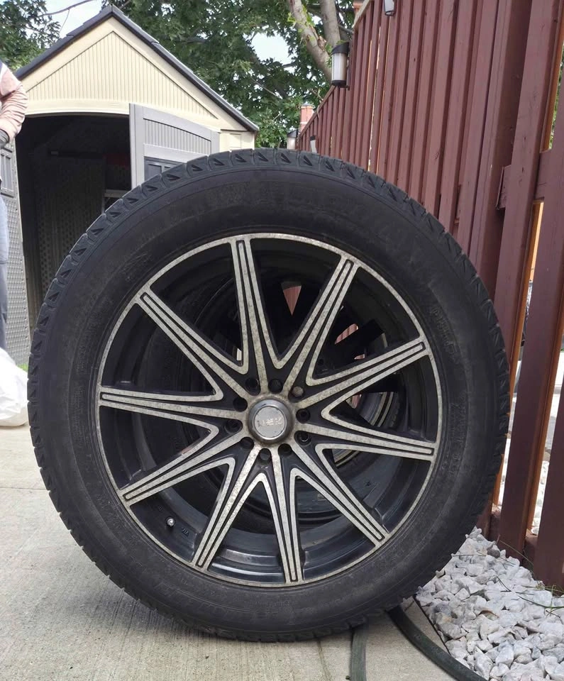 235/55R18 Michelin Winter Tires on 18" Alloy Rims – Set of 4 - photo 4