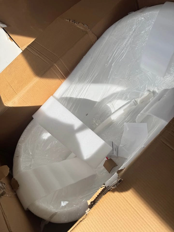 Bath Tub – Vanity Art 55” White Acrylic Freestanding Tub - photo 2