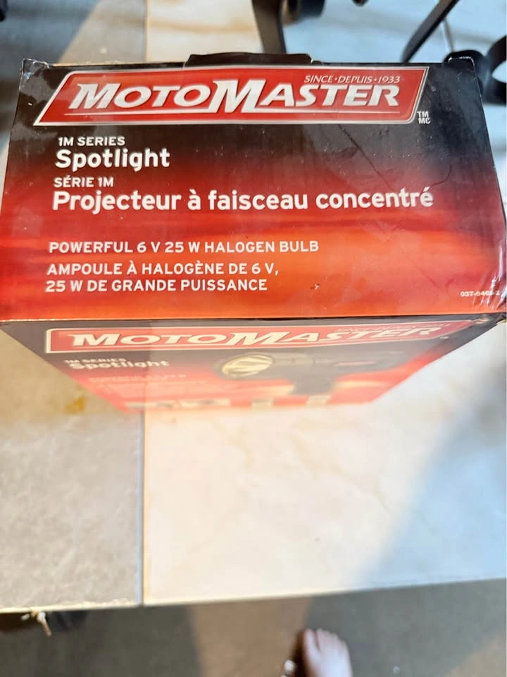 MotoMaster 1M Series Spotlight - photo 2