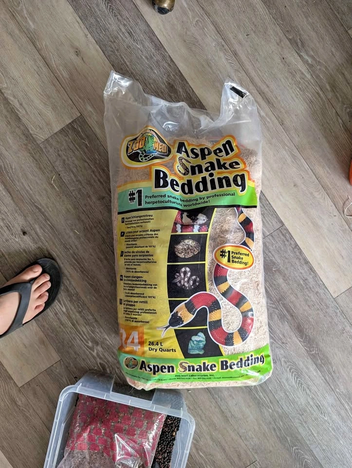 Aspen snake bedding 24 quart