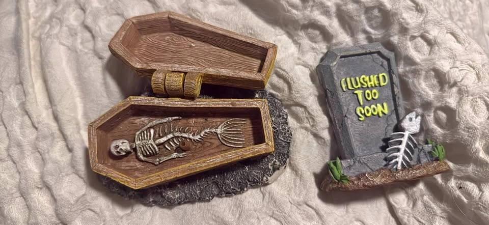 Halloween Themed Aquarium Bubbler & Decoration