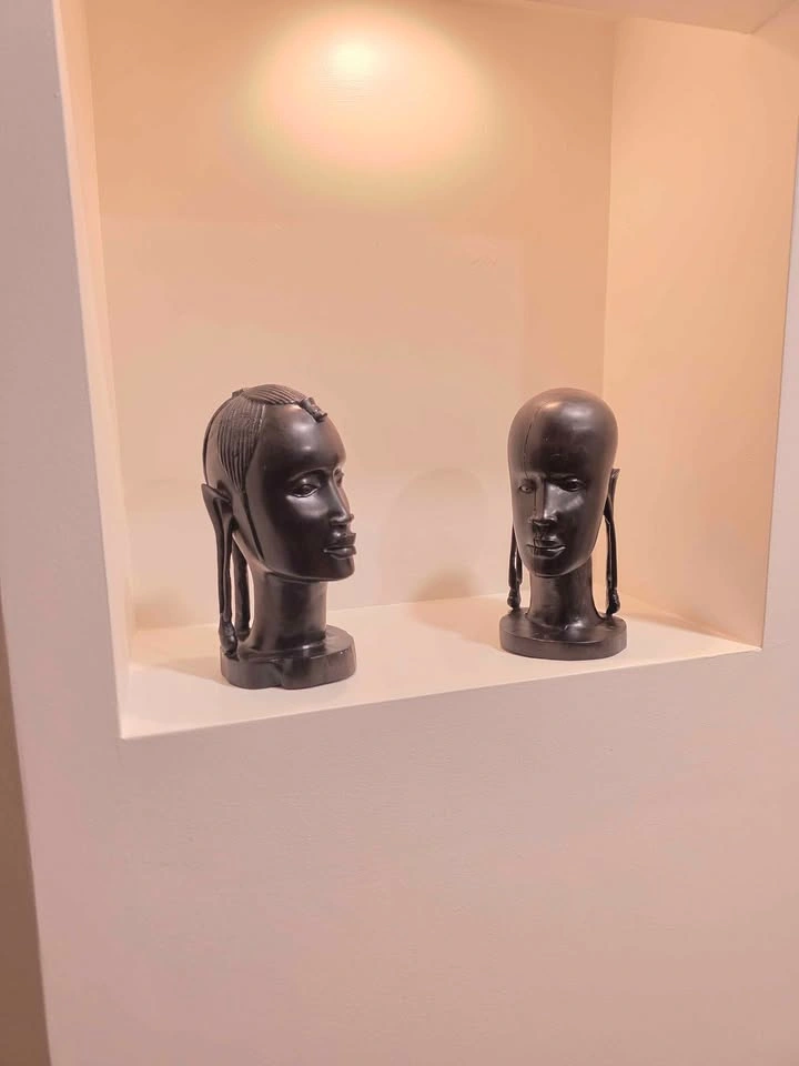 Vintage Hand-Carved African [Tanzanian] Ebony Wood Busts - Pair - photo 5