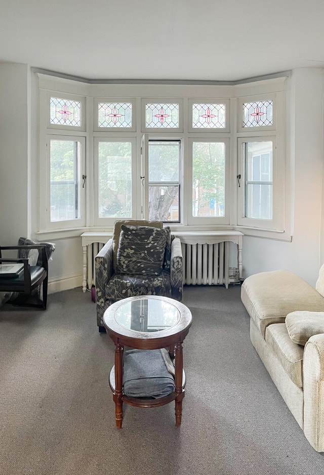 Large, light filled room in central shared apartment - photo 3