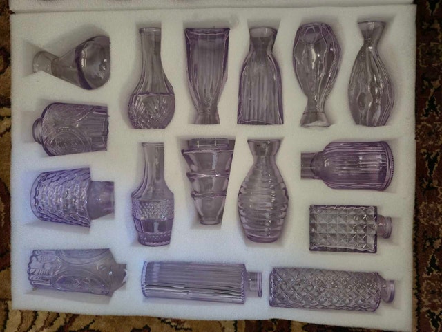 Brand New 32-Pack Vintage Purple Glass Bud Vases - photo 3