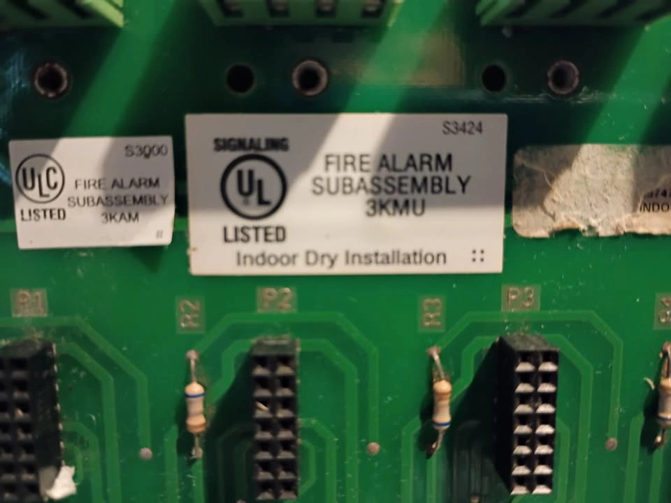 EDWARDS SIGNALING SIGA-MCC2A X2 + Board (New in Open Box) - photo 3
