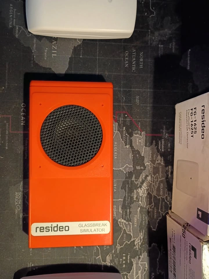 BRAND NEW Resideo FG-1625 Glass Break Detector + Simulator - photo 4