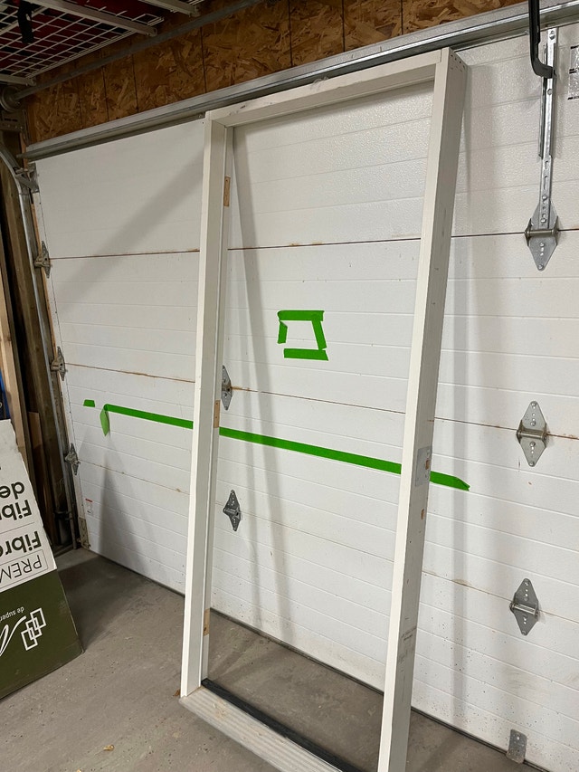 Exterior door jamb